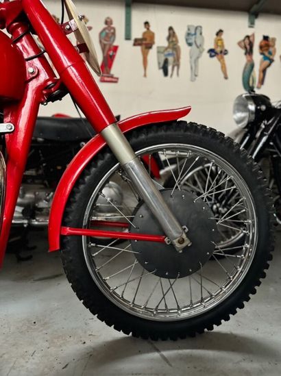 MOTO MAZOYER Paris
Motorcycle
Cross 500 cc
4-stroke...