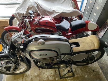 NORTON
Motorcycle
Manx
Racing
500 cc
4-stroke...