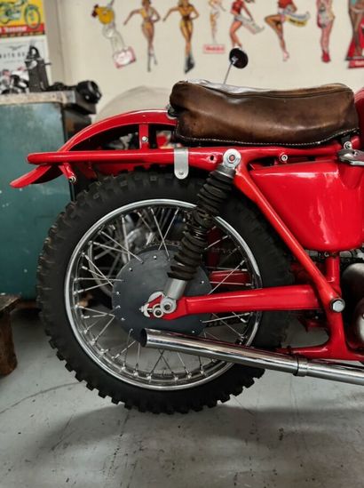 MOTO MAZOYER Paris
Motorcycle
Cross 500 cc
4-stroke...