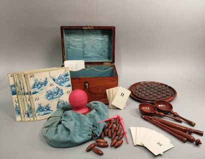 Cavagnole game
A veneered box with three...