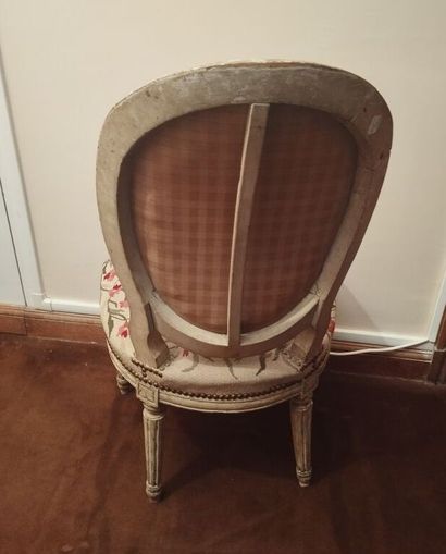 Louis XVI style medallion chair in lacquered...