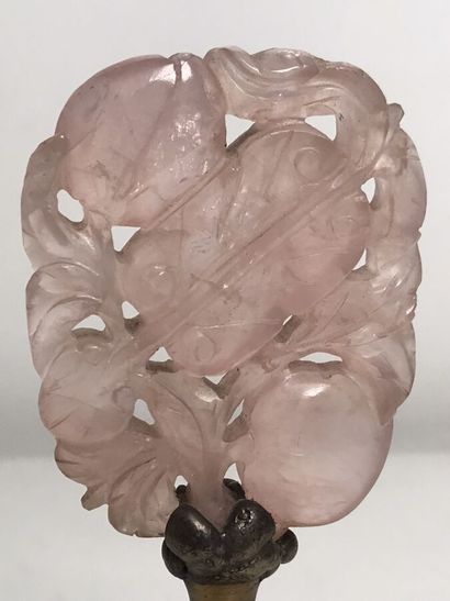 CHINA
Rose quartz subject 
With base
Height...