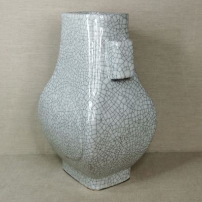 CHINA
Three hu vases in cracked and flamed...