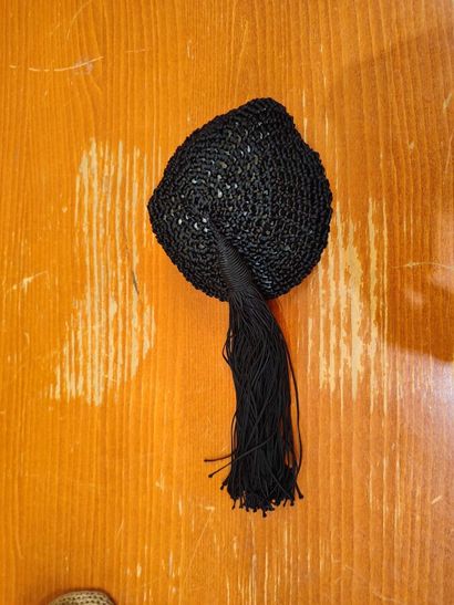 Set of two CARVEN bonnets 
(accident)
Another...