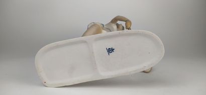 Lot :
- glazed terracotta tennis player
-...