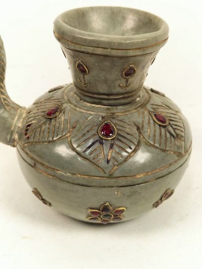 Mughal-style 