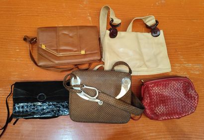 Lot of five handbags
(wear and tear)