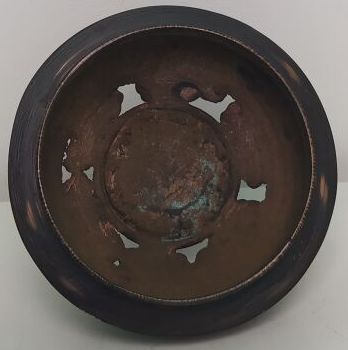 CHINA
In the style of archaic China
Tripod...