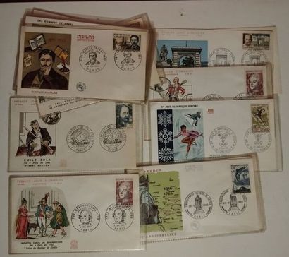5 Albums
Modern stamps including complete...