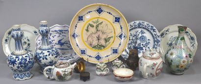 Important set of ceramics; accidents and...