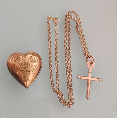 Gold-plated set consisting of a chain, a...