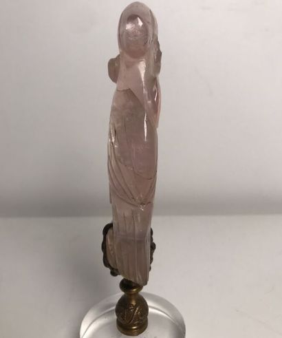 CHINA
Rose quartz budgie 
With base
Height...