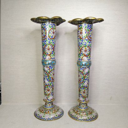 China, 20th century
Gilt bronze and cloisonné...