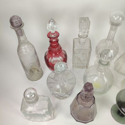 Set of crystal decanters including 2 SAINT...