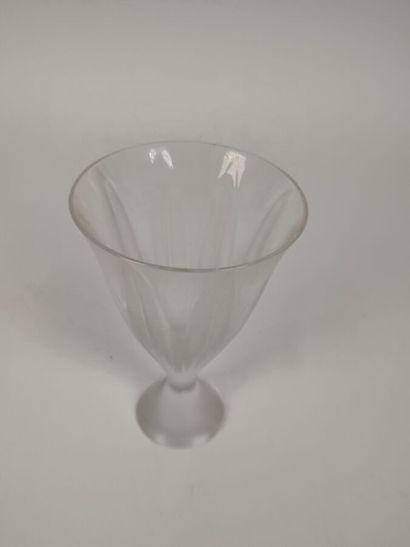 LALIQUE CRISTAL FRANCE
Crystal vase, campanula...
