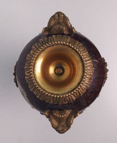Pair of marble and gilt bronze cassolettes...