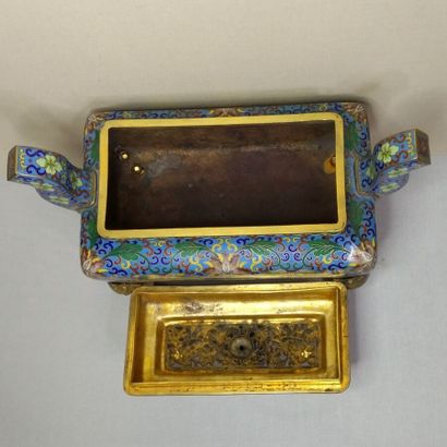 China, 20th century
Gilt bronze and cloisonné...