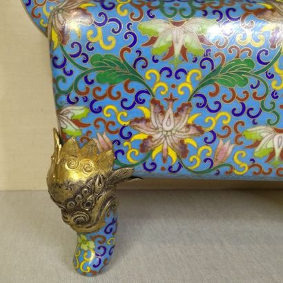 China, 20th century
Gilt bronze and cloisonné...