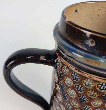 DOULTON LAMBETH
Enameled stoneware mug
Marks...