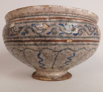 Orient
Siliceous ceramic bowl 
Height 13;...