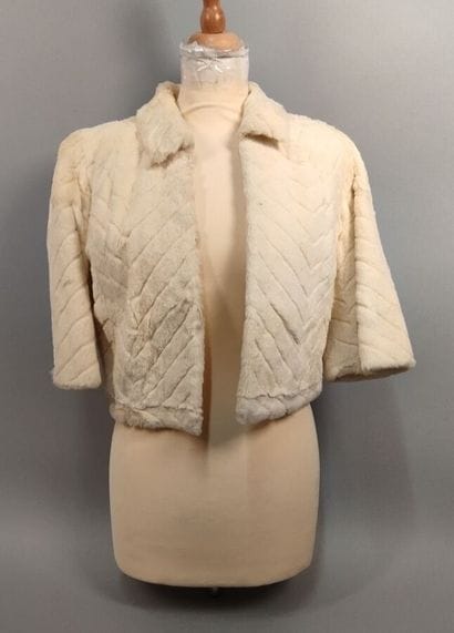 Cream fur bolero
No brand, no size
(a few...