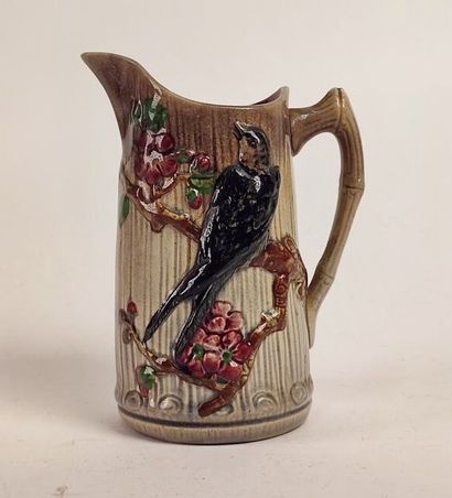 CHOISY LE ROI
Barbotine pitcher decorated...