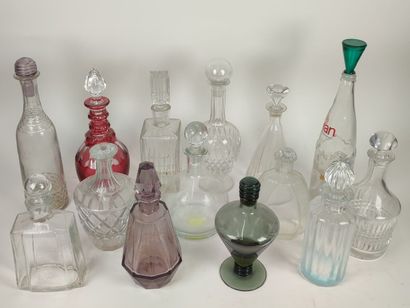 Set of crystal decanters including 2 SAINT...