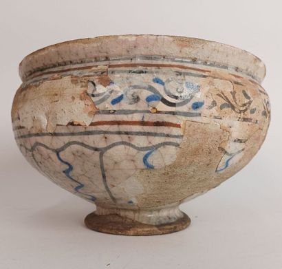 Orient
Siliceous ceramic bowl 
Height 13;...
