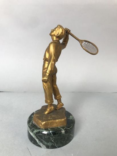 Lot :
- glazed terracotta tennis player
-...