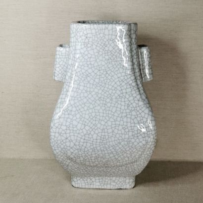 CHINA
Three hu vases in cracked and flamed...