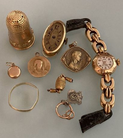 Lot of gold debris
Gross weight: 39.56 g
