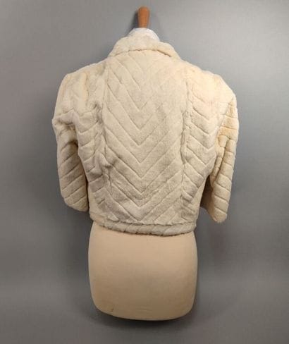 Cream fur bolero
No brand, no size
(a few...