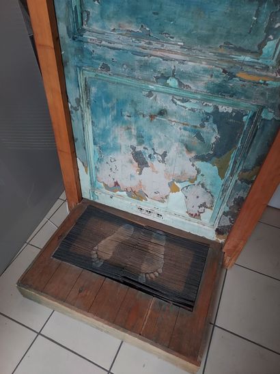 Jack VANARSKY (1936-2009)
Porte à faux, 1978
Bois...