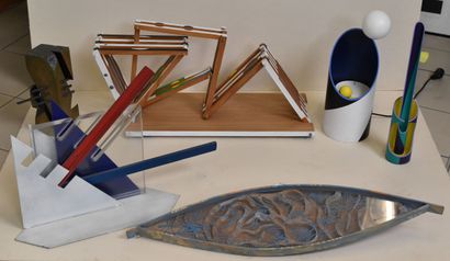 École contemporaine 
Six sculptures en bois...