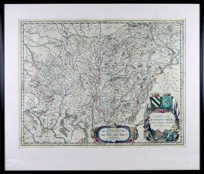 Carte ancienne de la Bourgogne. Sous verre,...
