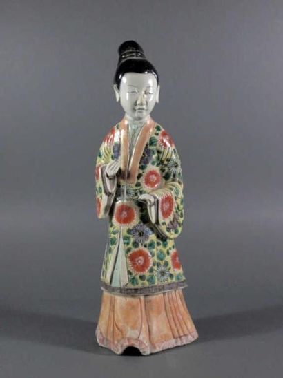 CHINE
Statuette de jeune femme debout en...