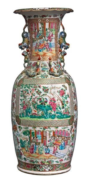 CHINE
Importante potiche en porcelaine, à...
