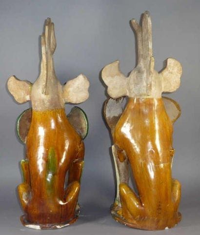 CHINE
Deux statuettes d'esprit terrestre...