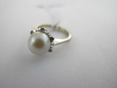 Bague en or gris 18K, ornée d'une perle de...