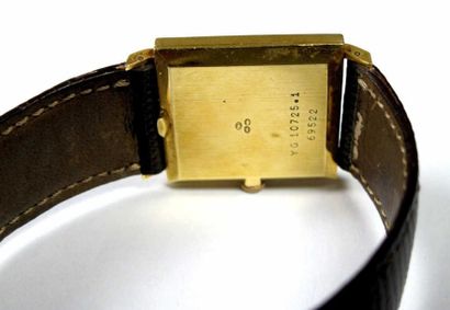 BUECHE-GIROD
Montre-bracelet en or jaune...