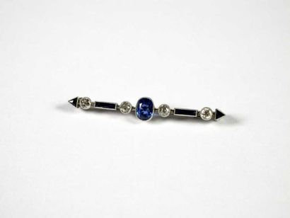 Broche barrette en or gris 18K, ornée de...