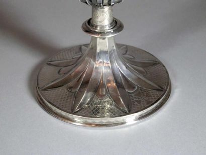 Calice en argent et vermeil, posant sur un...