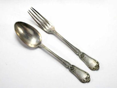 Partie de ménagère en argent, modèle feuillagé...