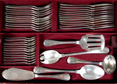 PUIFORCAT
Ménagère en argent, modèle 