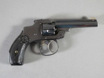 Revolver Smith & Wesson, cinq coups, calibre...