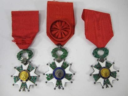 France
Trois étoiles de la Légion d'honneur...