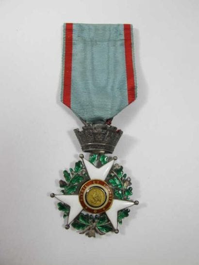 France
CROIX DE JUILLET, instituée en 1830....