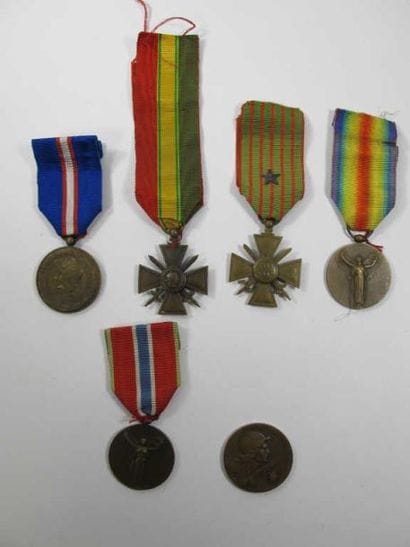 France
Ensemble de six médailles: - Médaille...