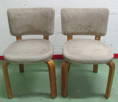 AALTO Alvar (1898-1976)
Paire de chaises...