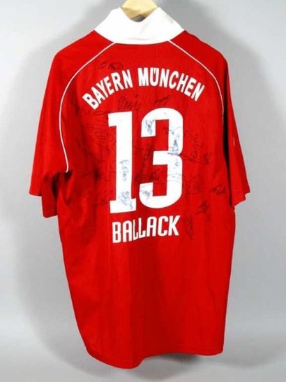 FOOTBALL. Maillot de football ayant appartenu...